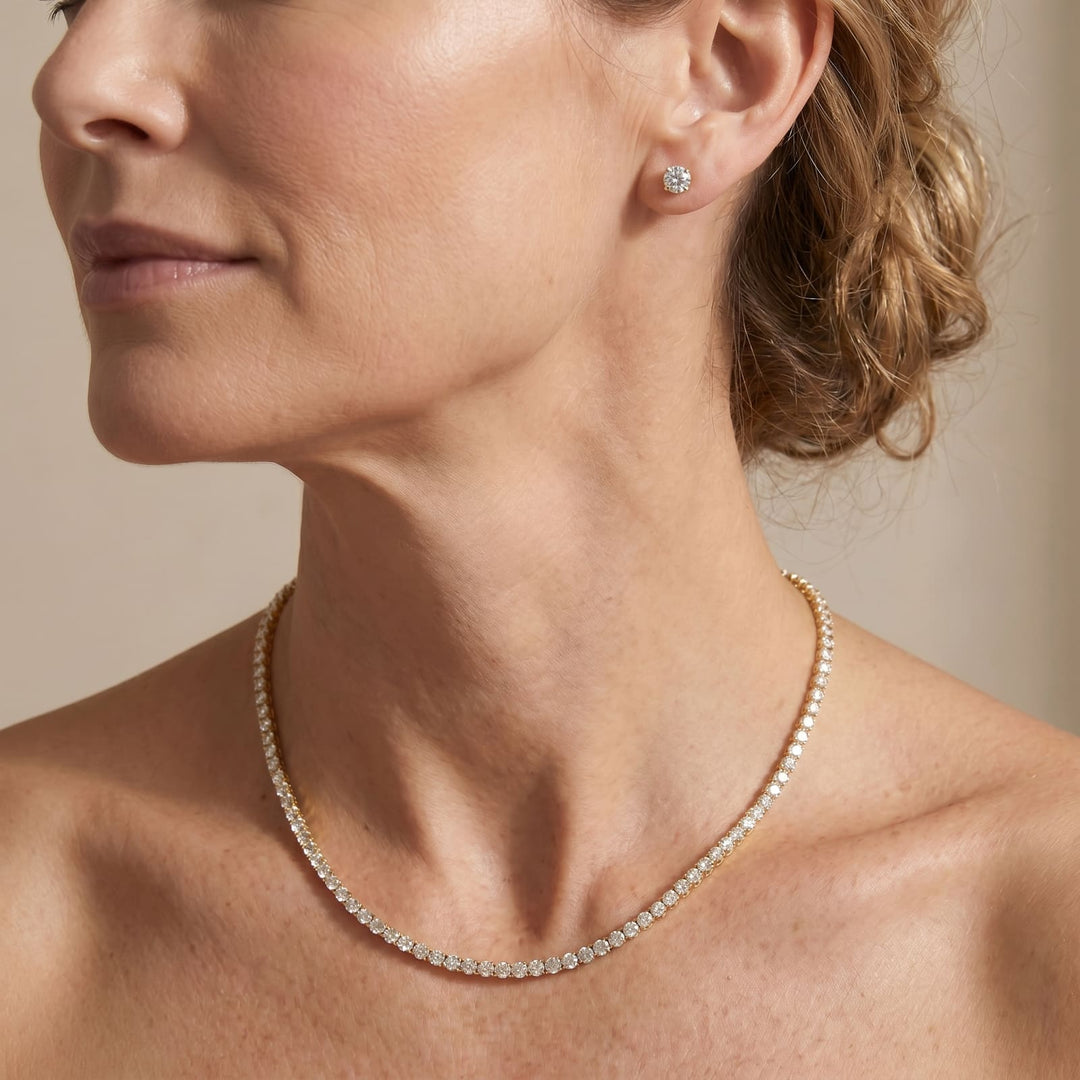 Miami set worn - neckline and ear