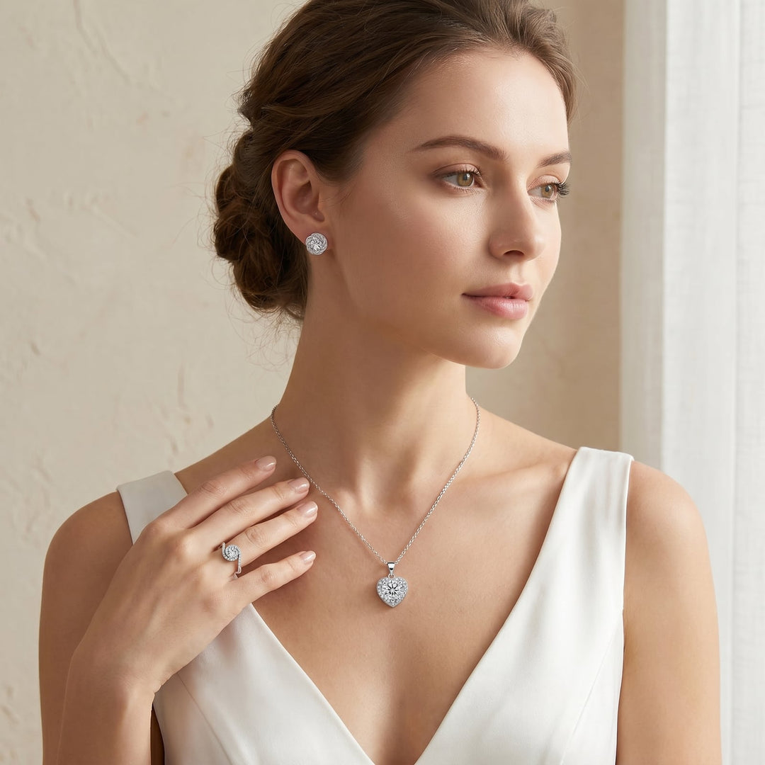 Helsinki Heart Bridal Set worn